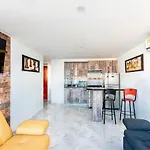 1Br Acogedor Apt En El Laguito Y Piscina
